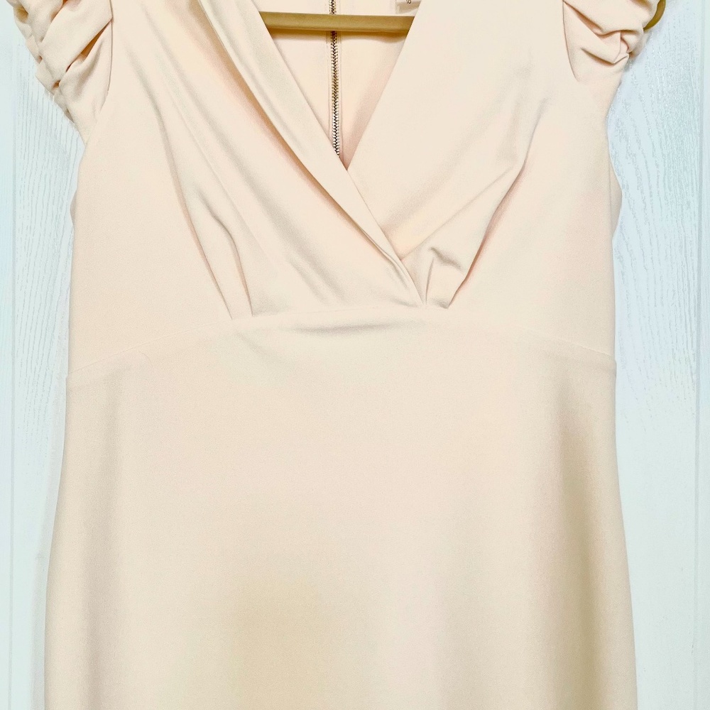 Dress - Picture 5 of 9